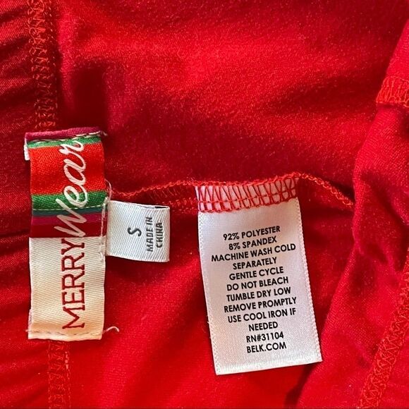 Red leggings size small, Christmas “Merry Wear”Collection - Picture 5 of 9